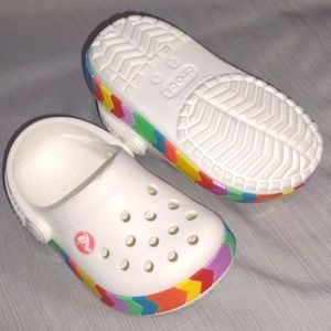 crocs